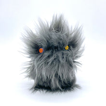 Cargar imagen en el visor de la galería, Peluche Peludo