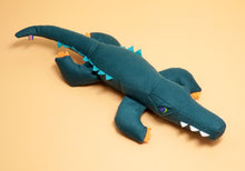 Load image into Gallery viewer, Alligator