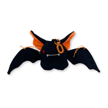 Cargar imagen en el visor de la galería, Llavero Murciélago
